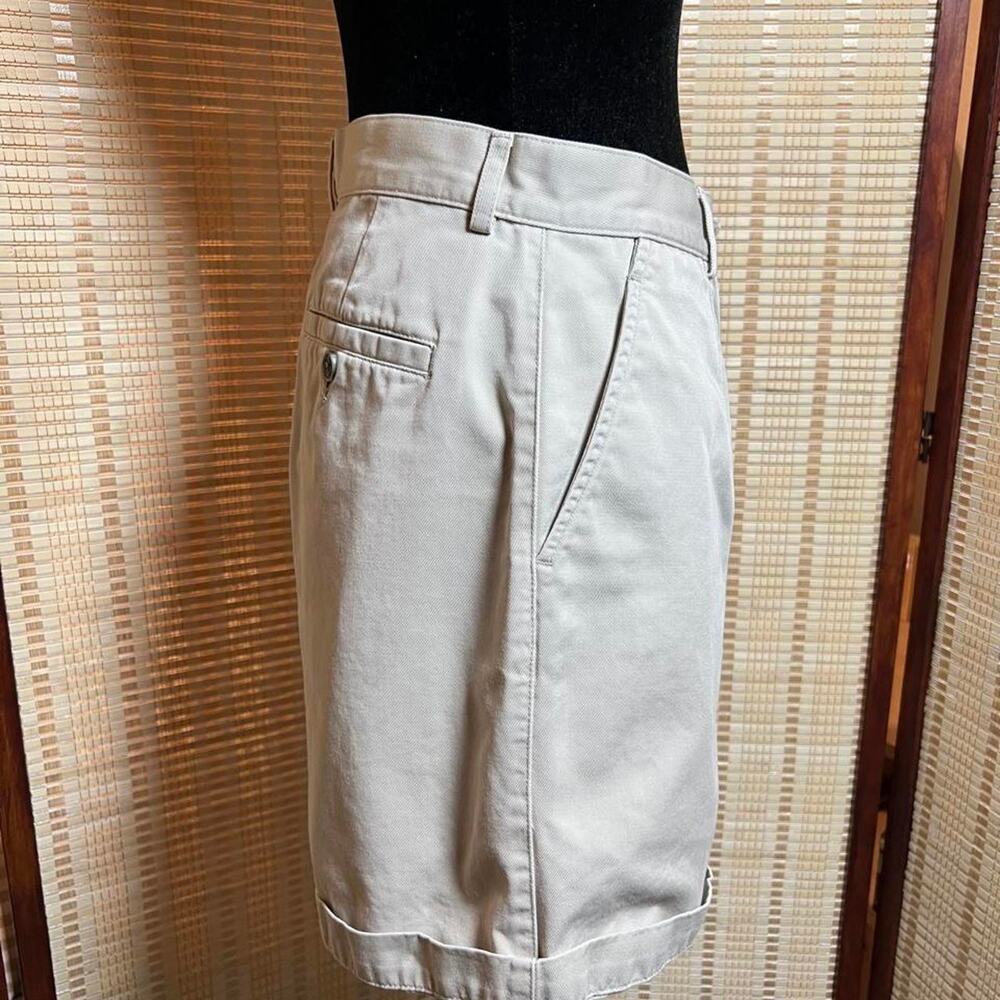 Vintage L.L. Bean High Waisted Pleated Cuffed Bermuda Shorts 10 - Picture 3 of 8
